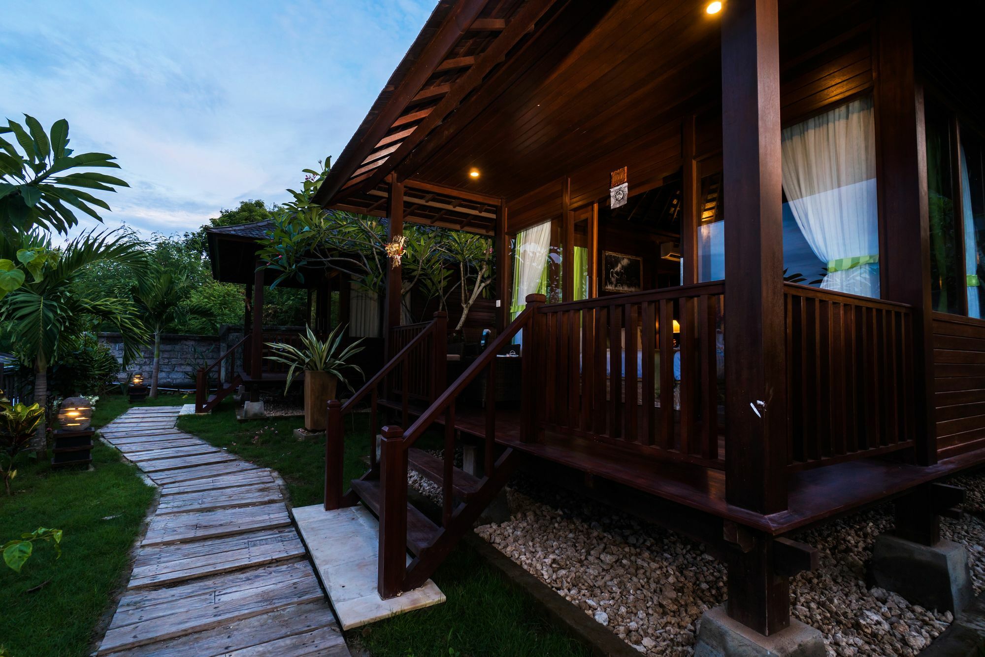 Jenggala Hill Hotel Nusa Lembongan Kültér fotó